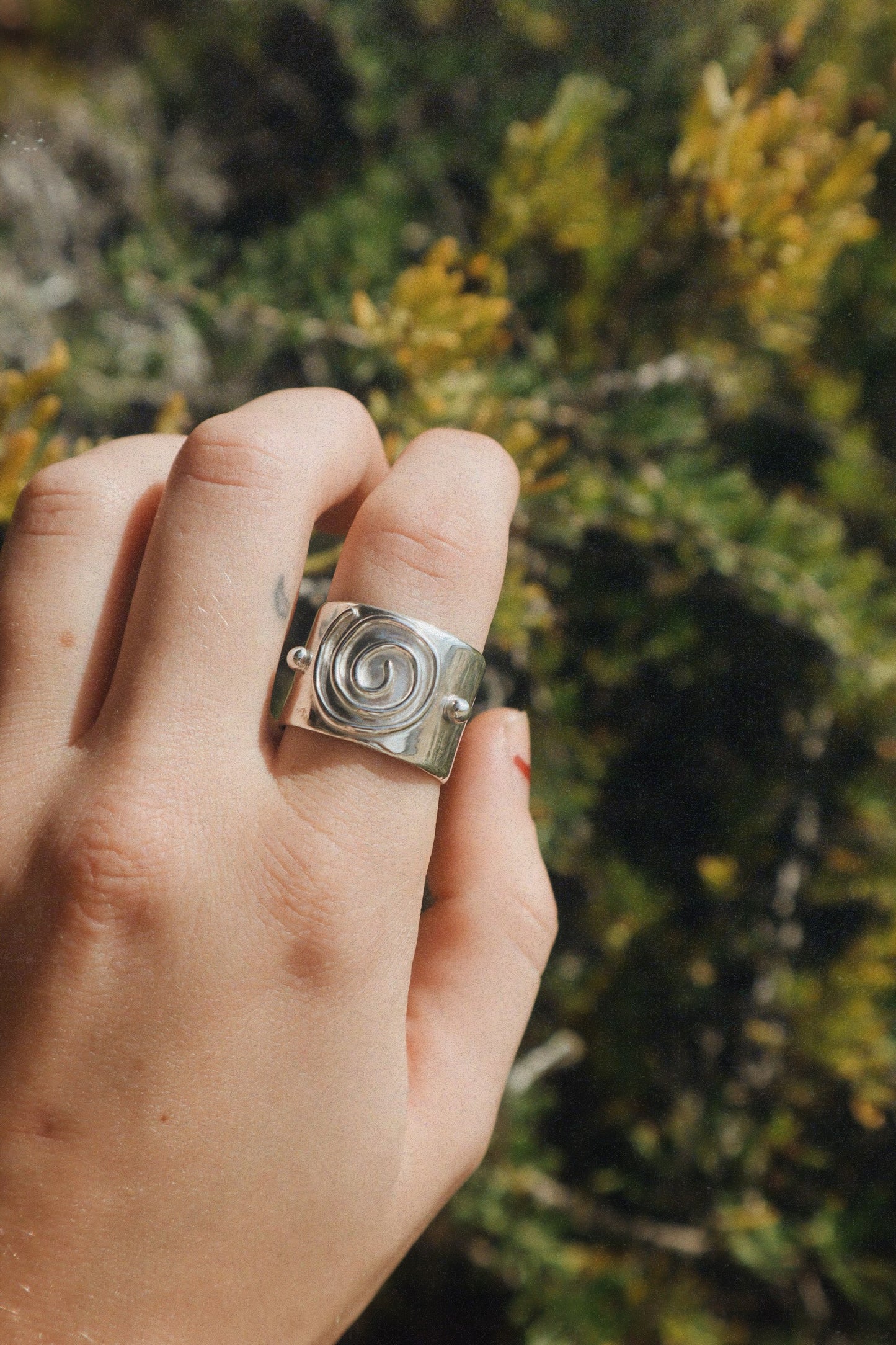 Spiralling Ring