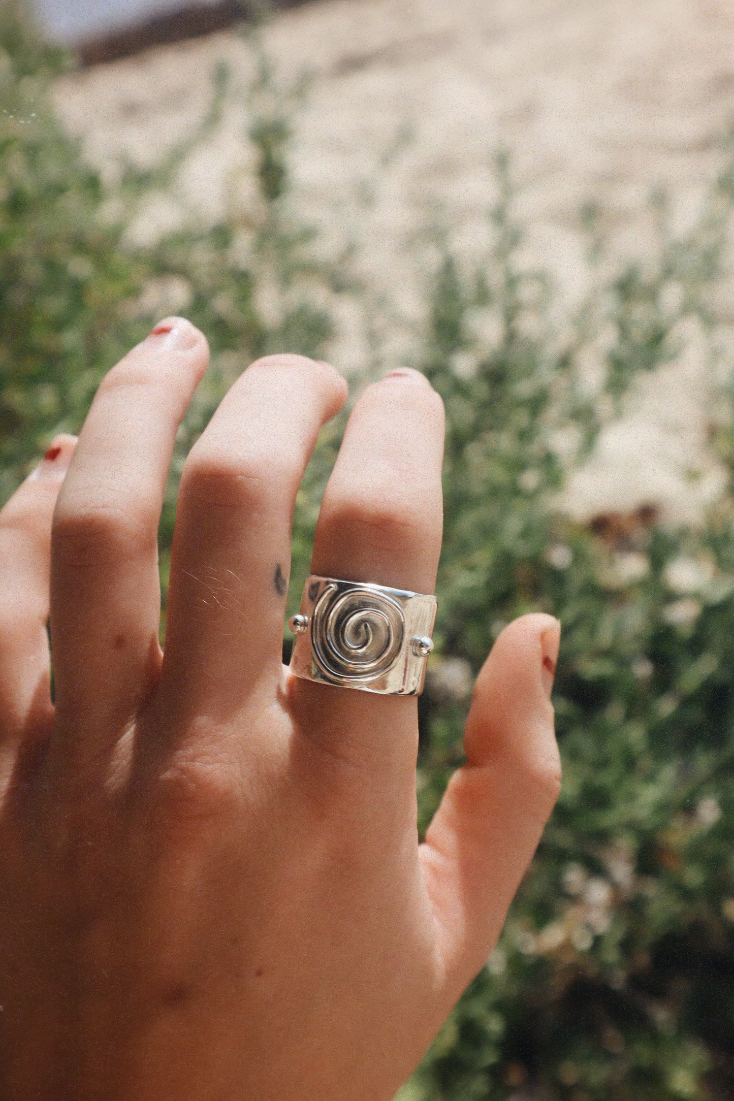 Spiralling Ring
