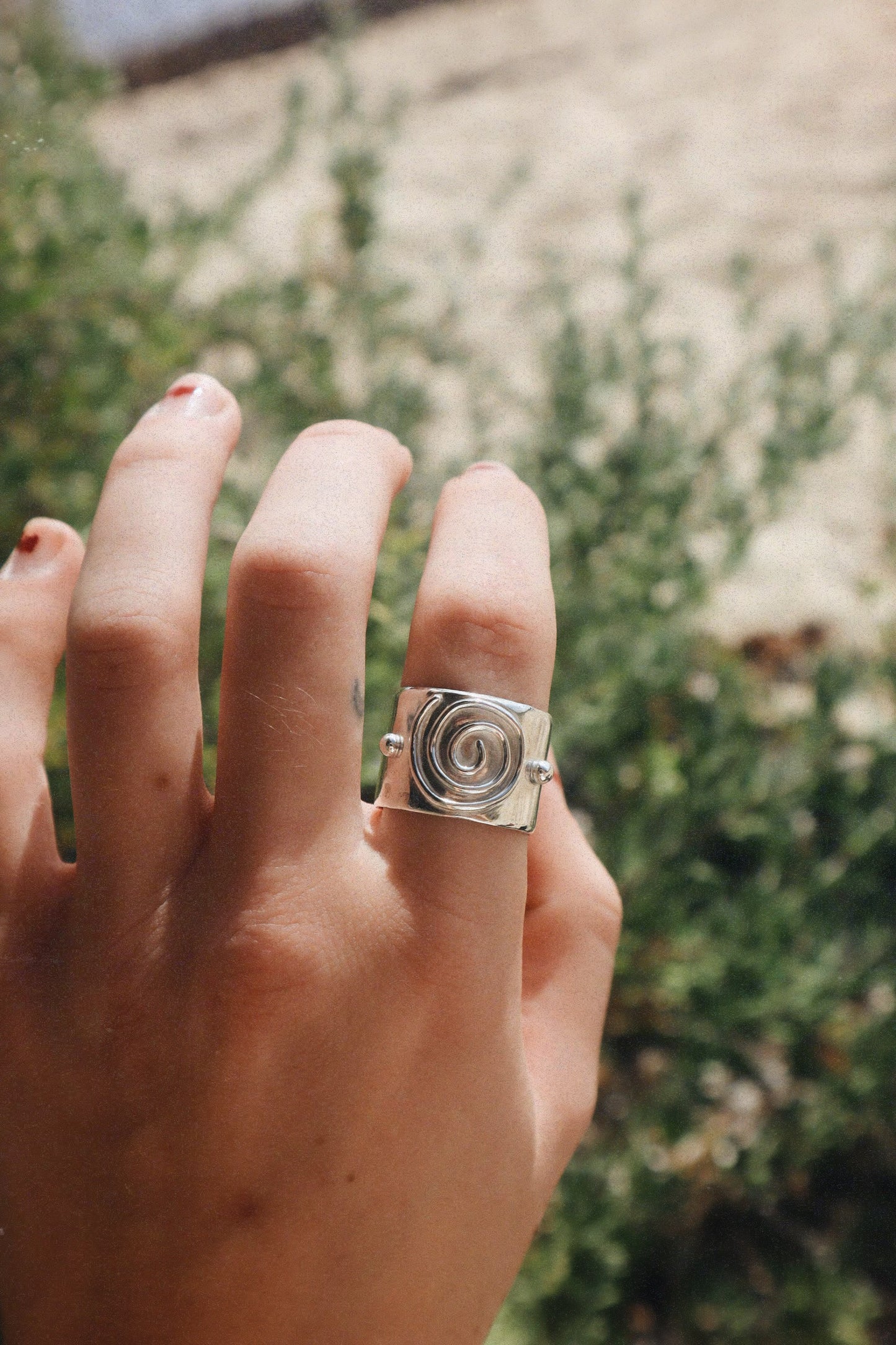 Spiralling Ring